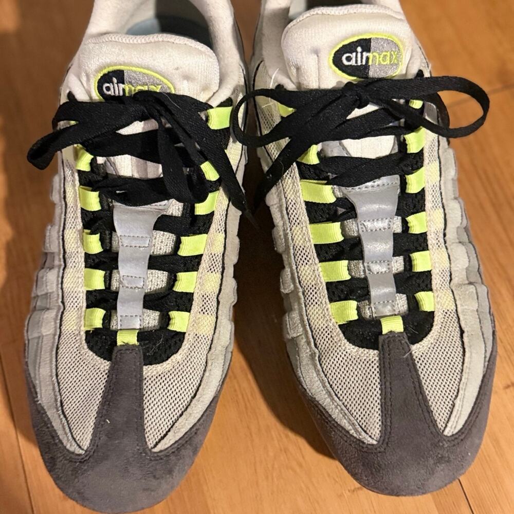 Nike Men’s Air Max 95 OG Neon- Size 12 - Picture 2 of 5